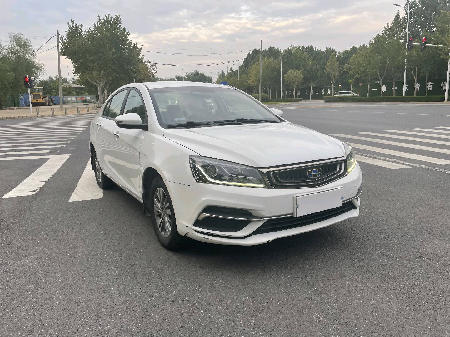 GEELY Emgrand 2018 #10 GEELY Emgrand 2018 car image #10