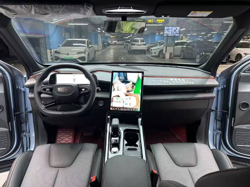 GEELY Boyue L 2023 car image #4