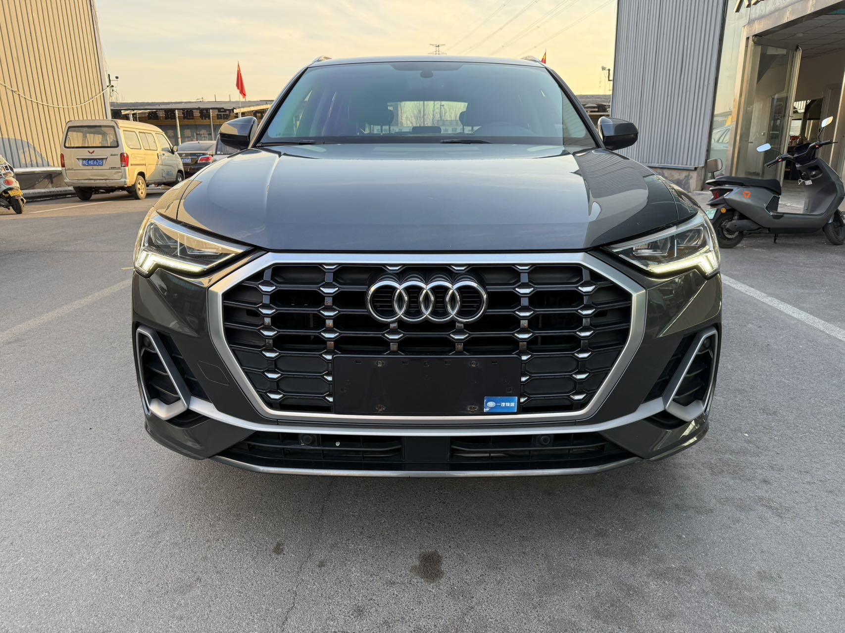 Audi Q3 2020 car image #4