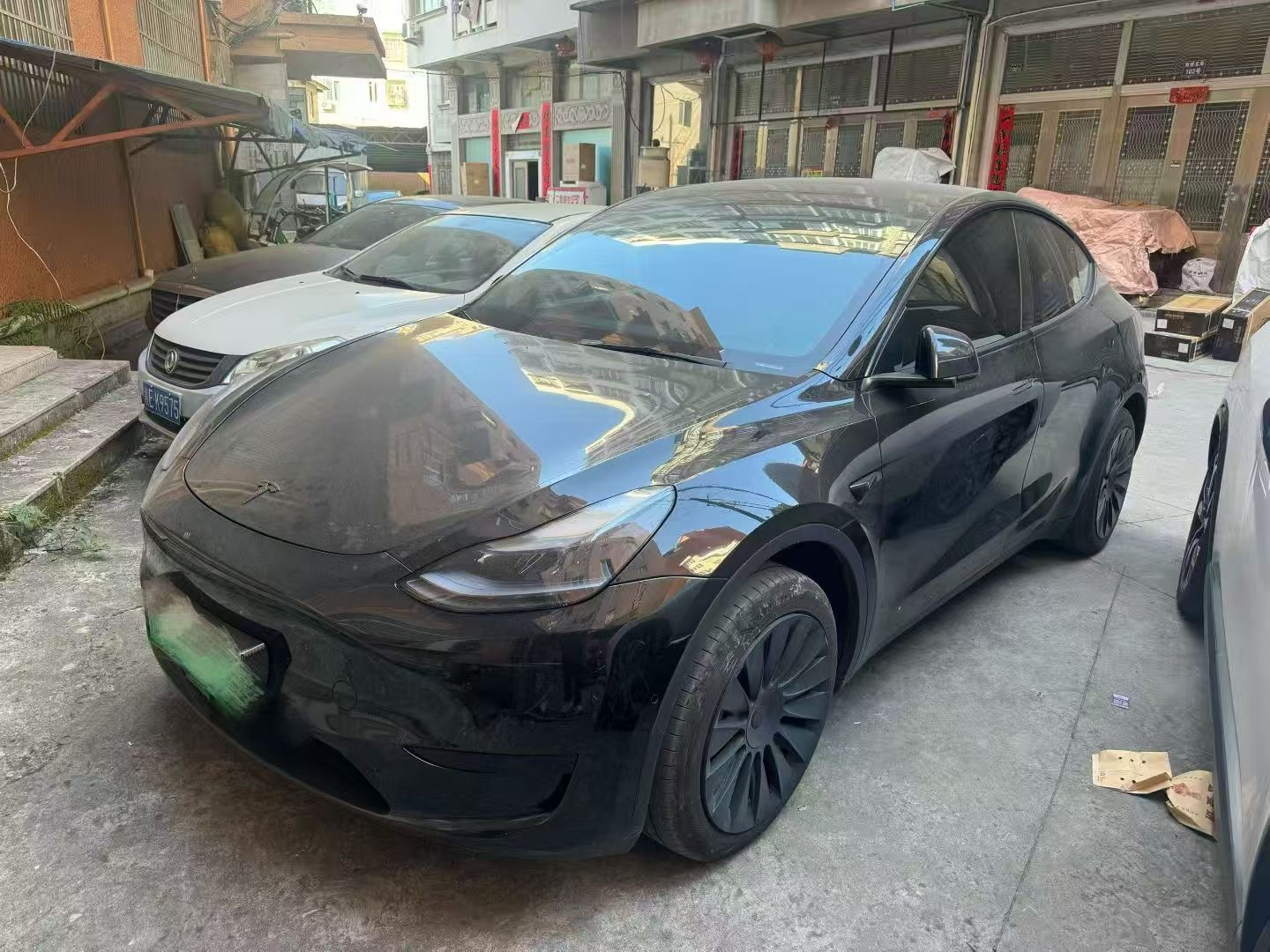 Tesla Model Y 2024 car image #2