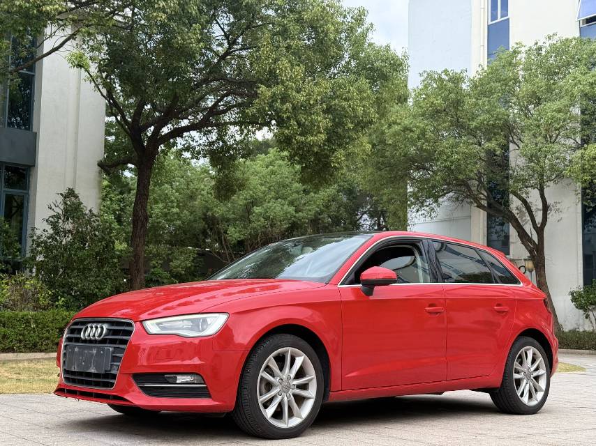 Audi A3 2015 car image #2