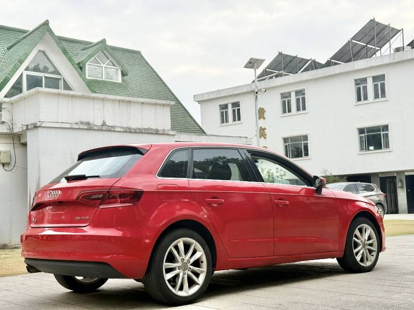 Audi A3 2015 car image #9