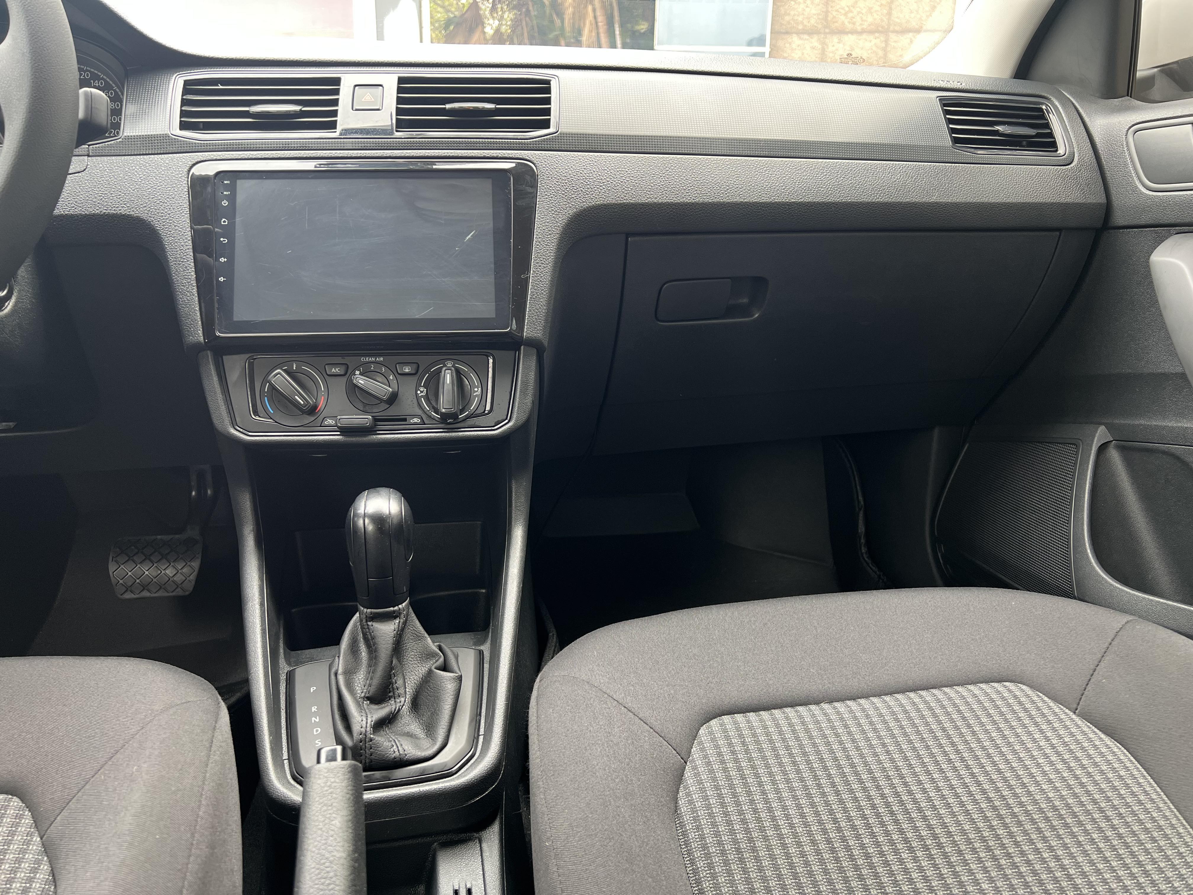 Volkswagen Santana 2016 #18 Volkswagen Santana 2016 car image #18
