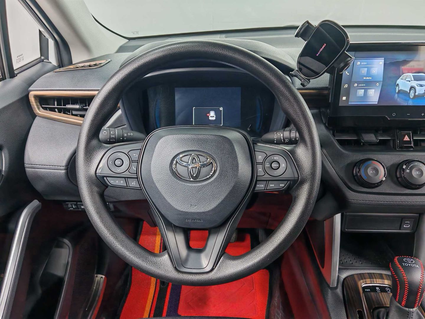 Toyota Corolla Cross 2024 car image #13