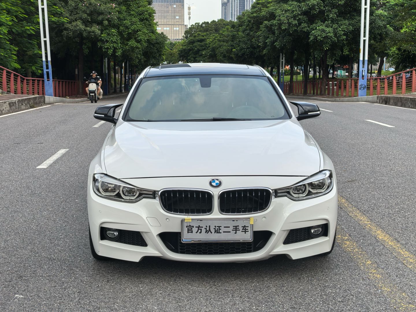BMW 3 Series 2018 #4 BMW 3 Series 2018 car image #4