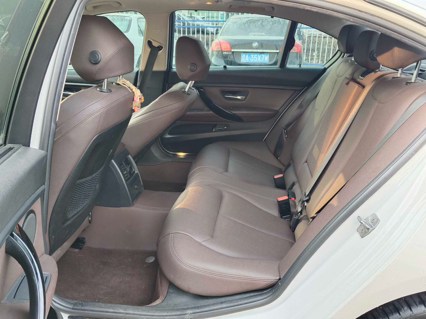 BMW 3 Series 2018 #7 BMW 3 Series 2018 car image #7