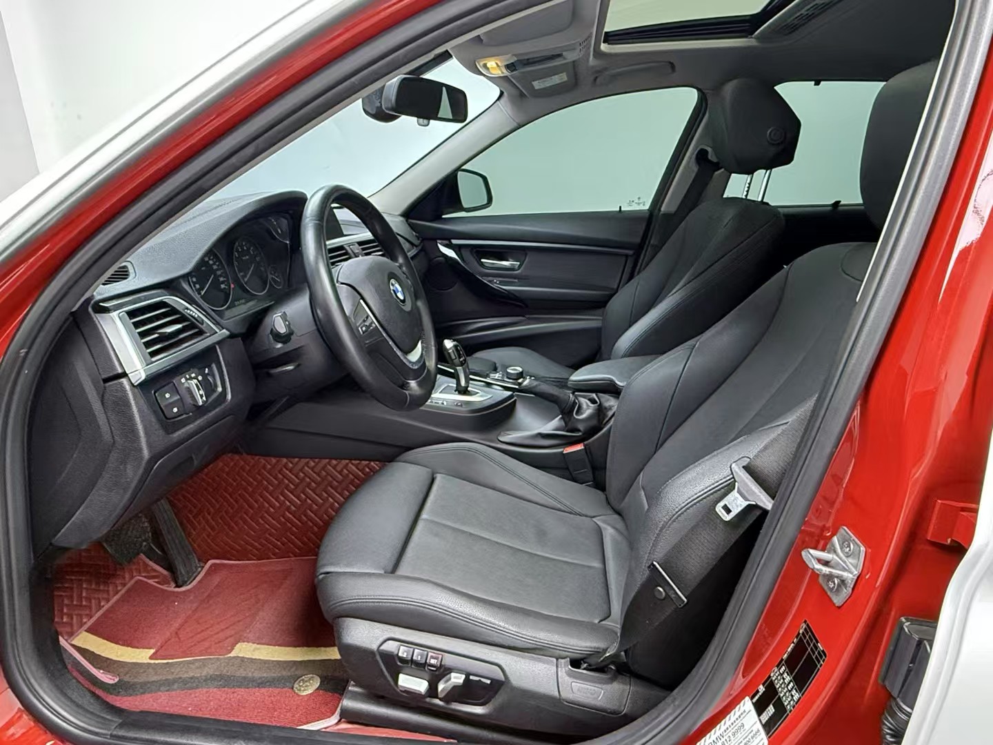 BMW 3 Series 2018 #6 BMW 3 Series 2018 car image #6