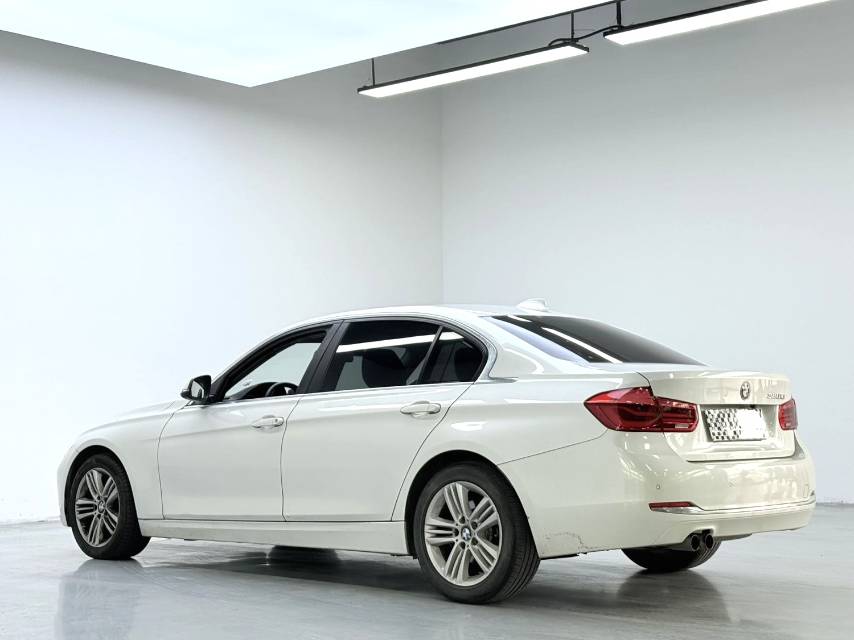 BMW 3 Series 2016 #8 BMW 3 Series 2016 car image #8