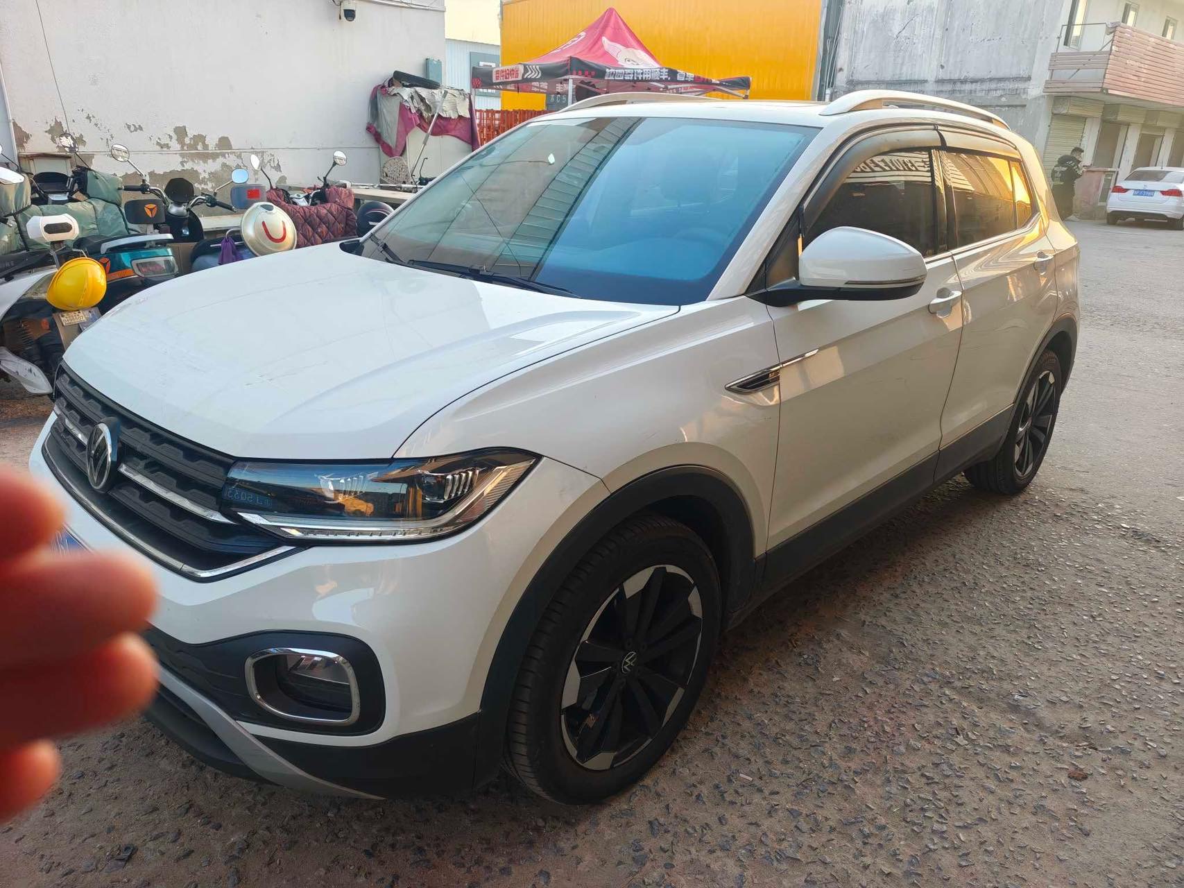 Volkswagen Tacqua 2020 car image #2