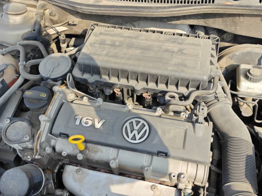 Volkswagen Bora 2015 car image #6