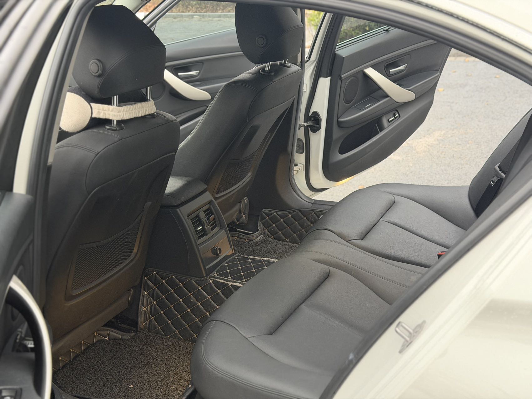 BMW 3 Series 2015 #6 BMW 3 Series 2015 car image #6