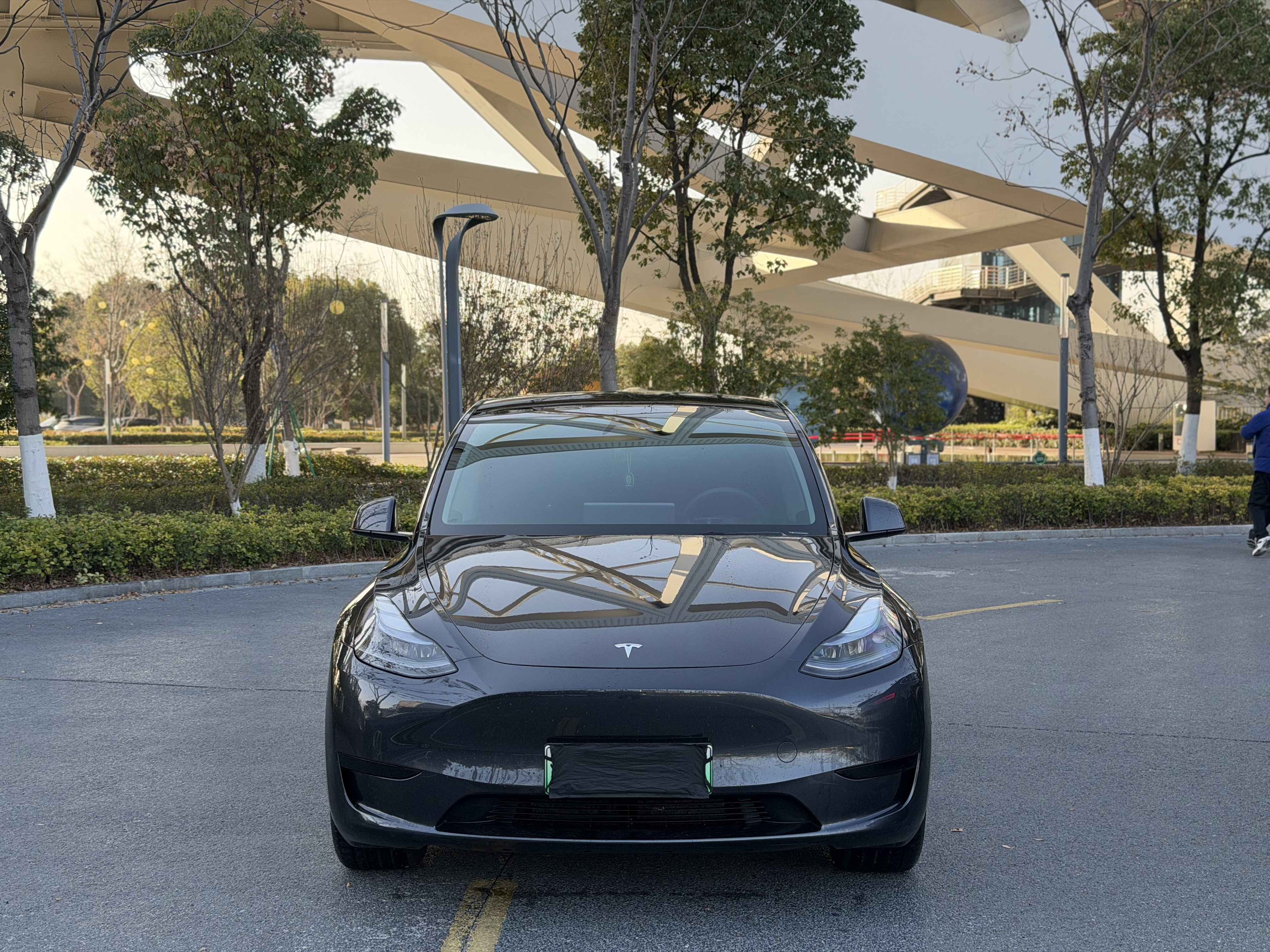 Tesla Model Y 2024 immagine di auto #4
