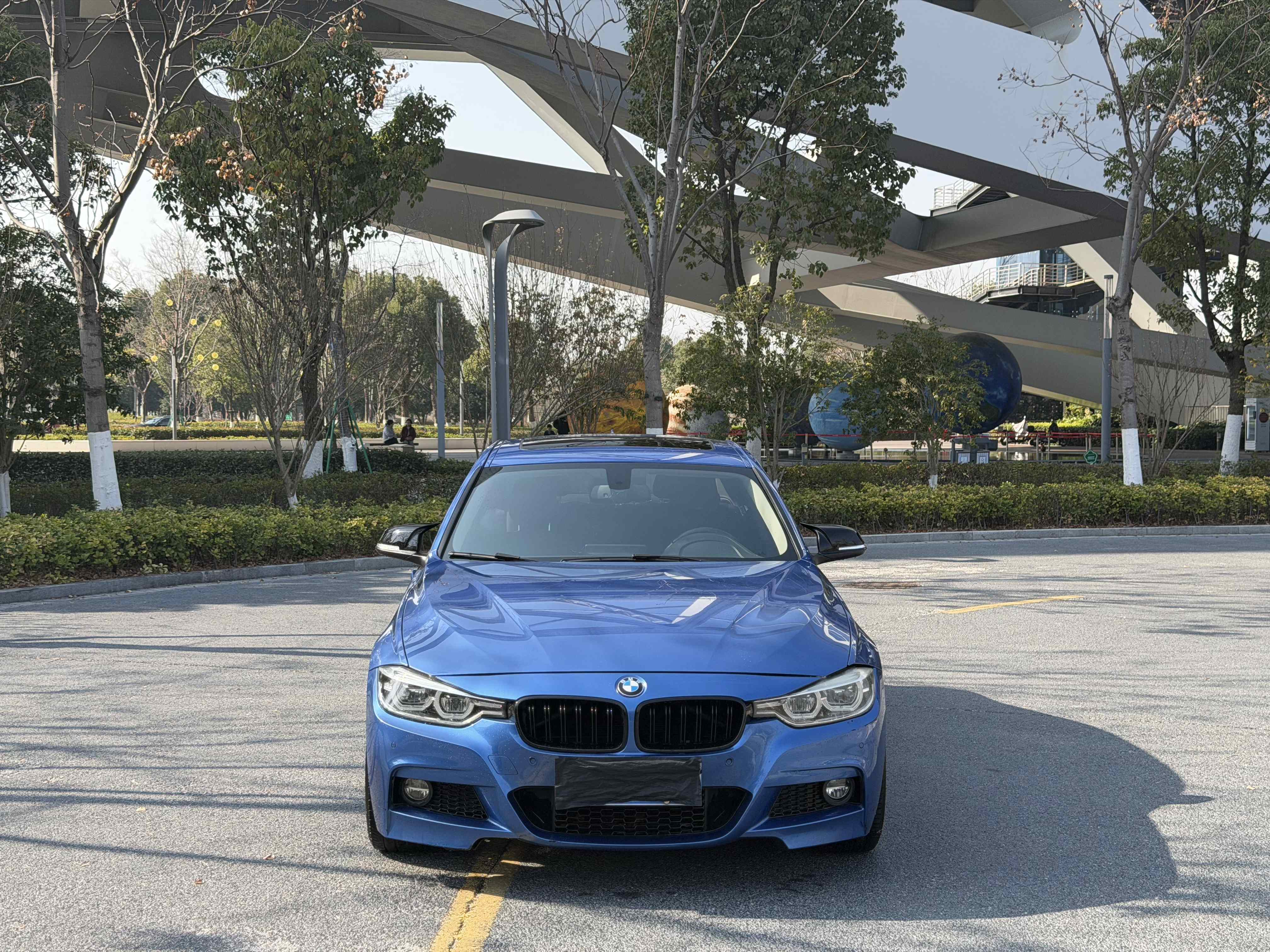 BMW 3 Series 2019 car image #4