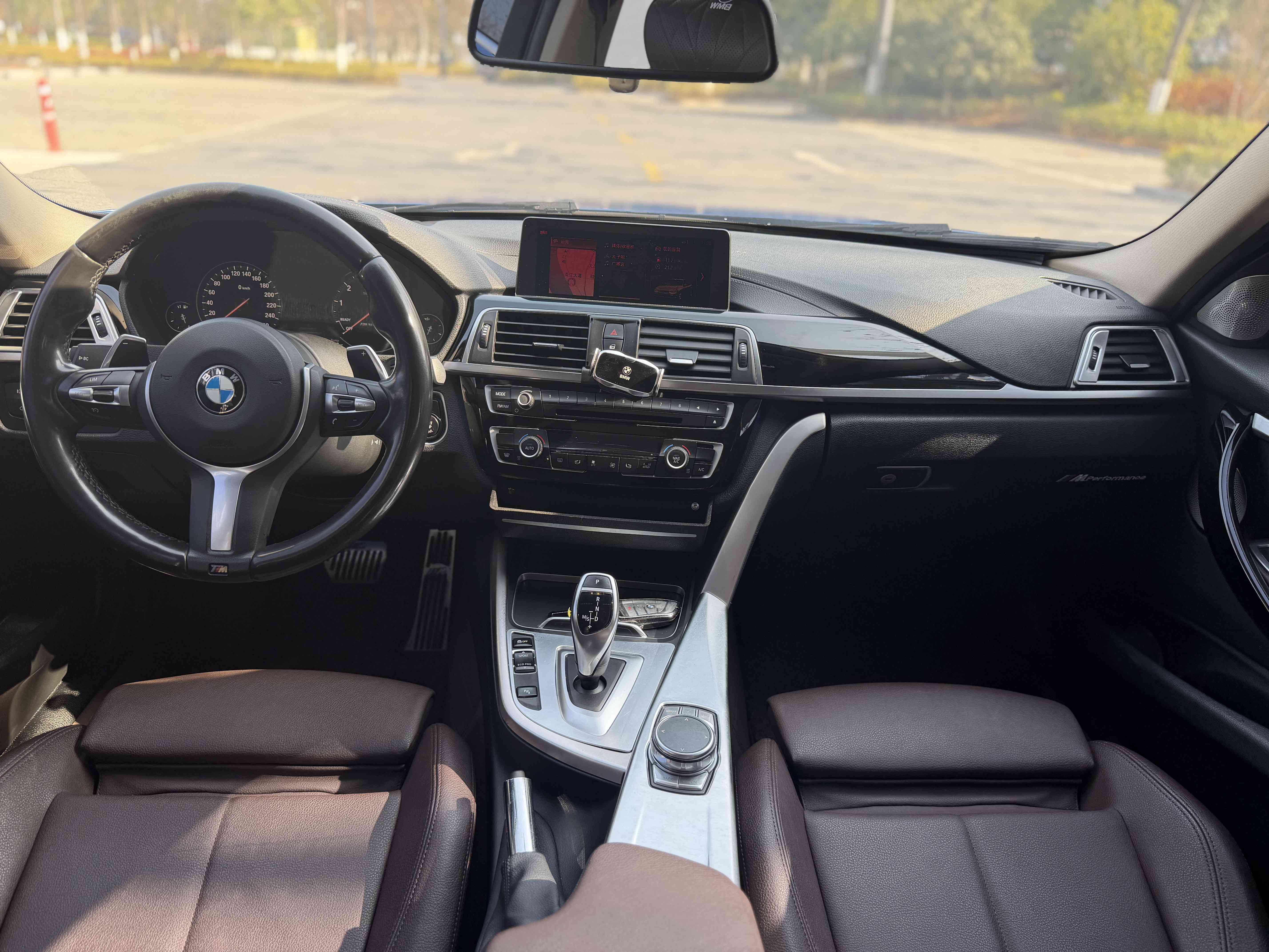 BMW 3 Series 2019 car image #8
