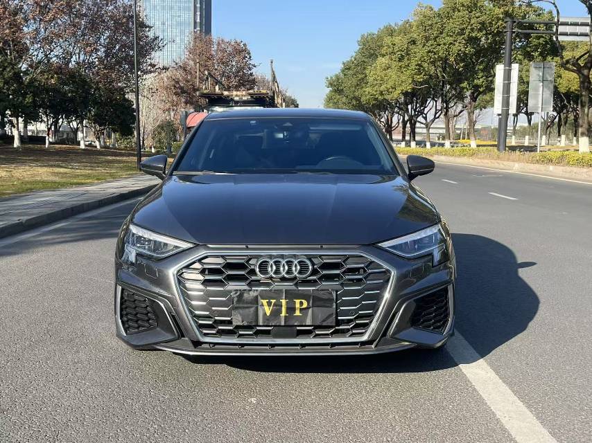 Audi A3 2023 immagine di auto #4