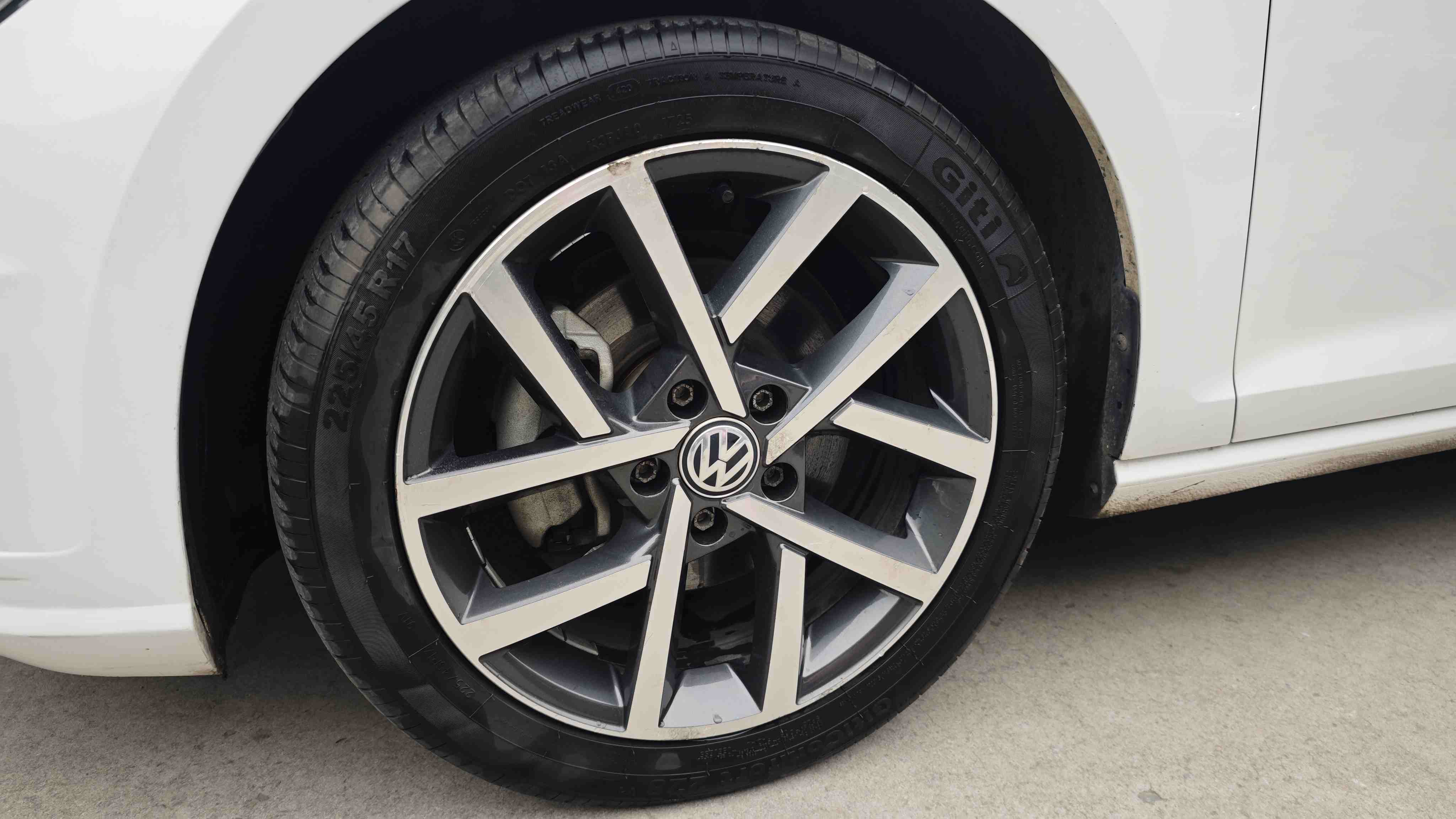 2019 #14 2019 car image #14