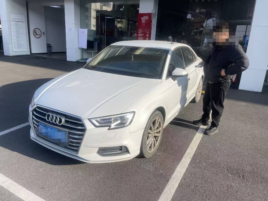 Audi A3 2019 car image #2