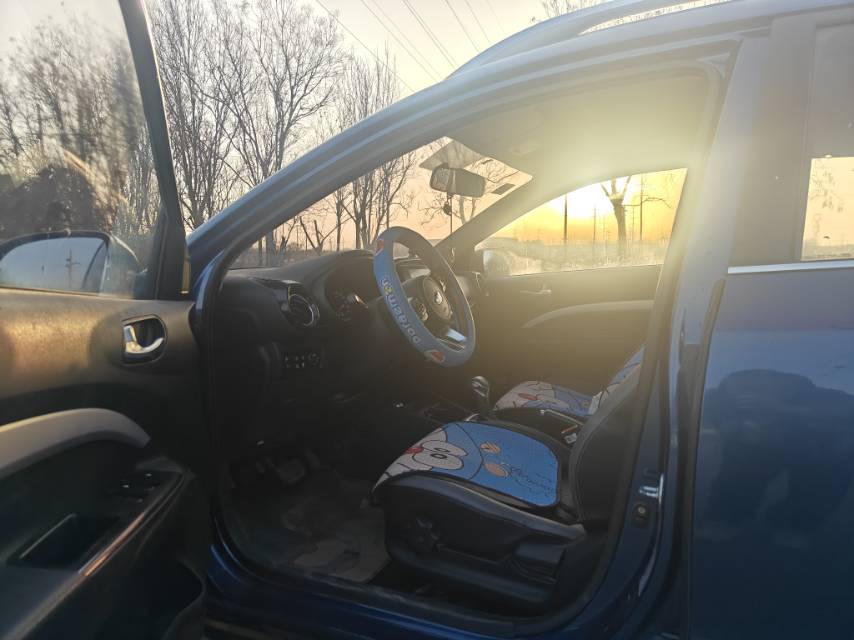 Kia KX1 2018 car image #5