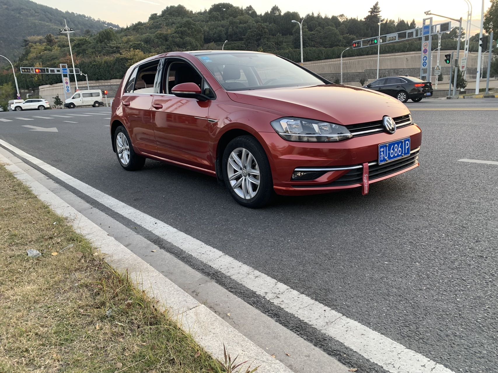 2019 #5 2019 car image #5