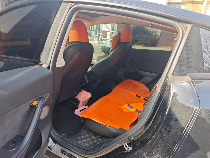 Tesla Model Y 2023 car image #6