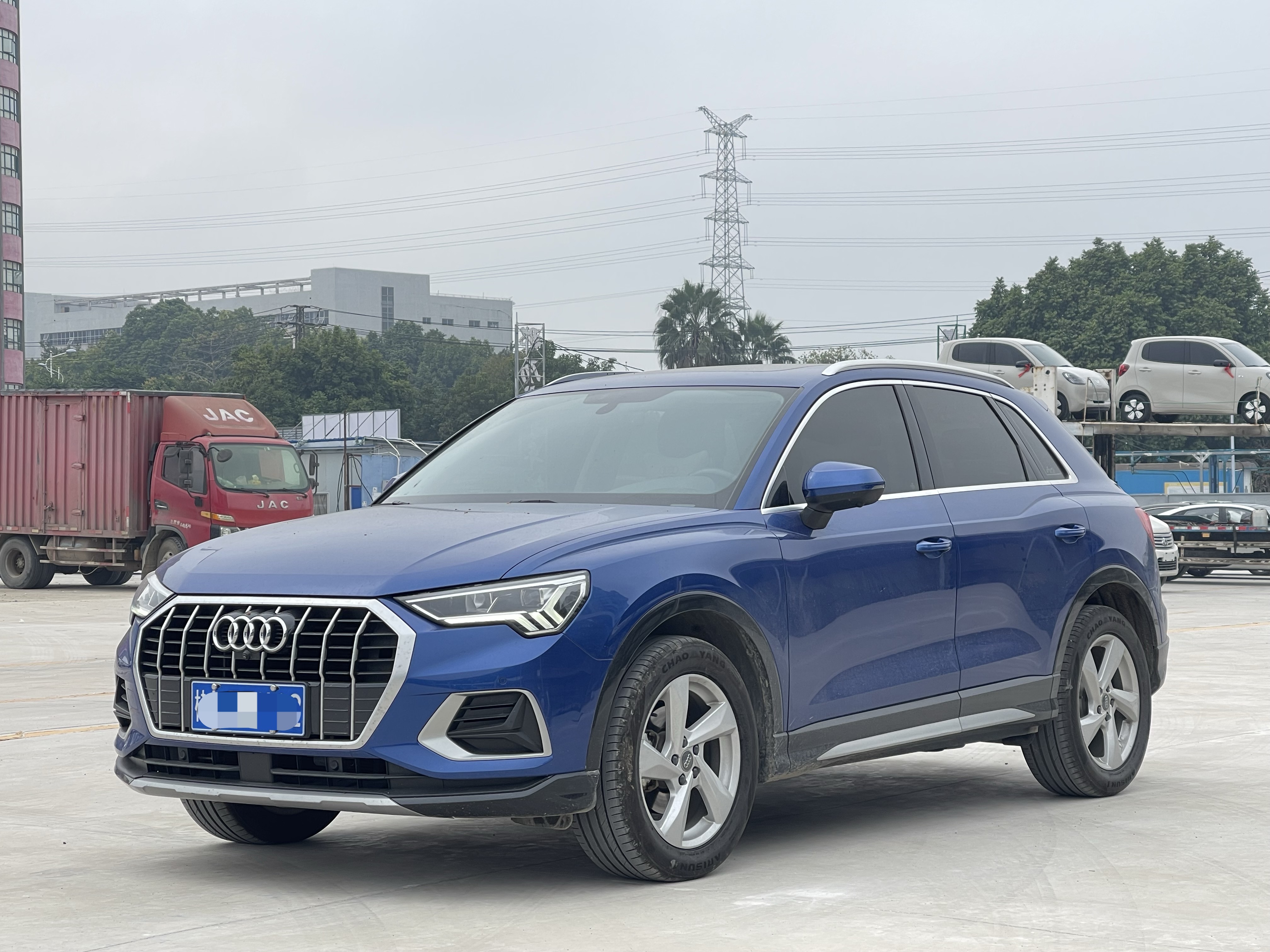 Audi Q3 2019 #2 Audi Q3 2019 car image #2