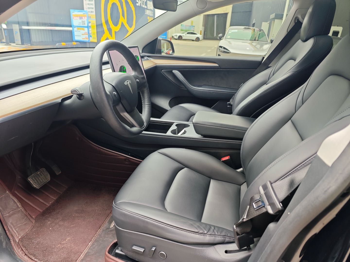 Tesla Model Y 2021 #6 Tesla Model Y 2021 car image #6