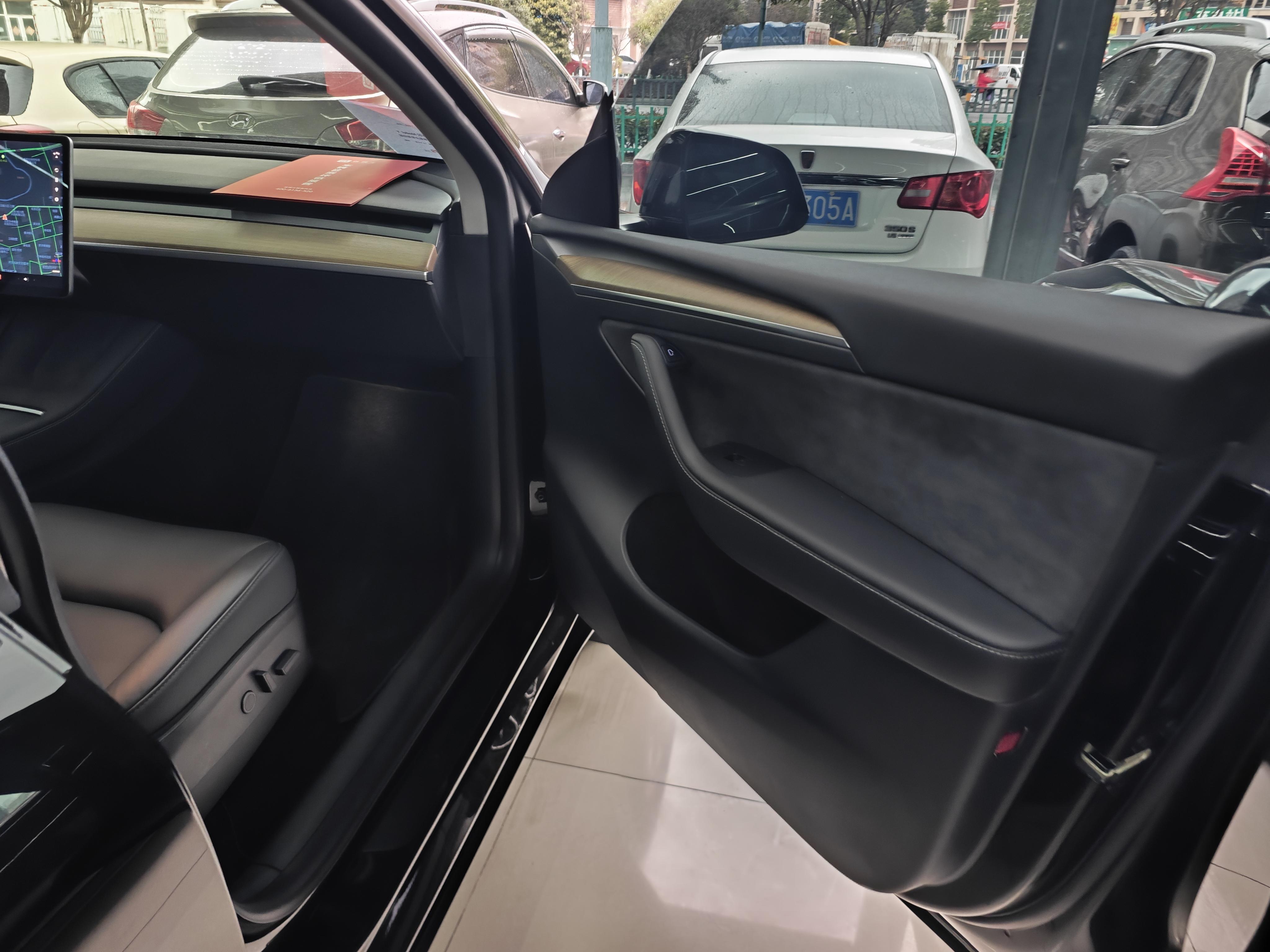 Tesla Model Y 2021 #4 Tesla Model Y 2021 immagine di auto #4