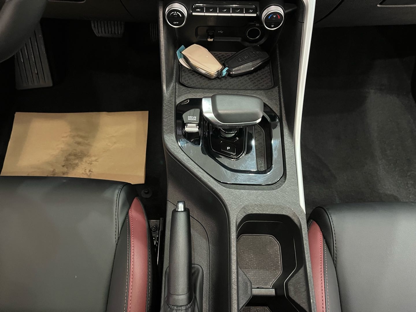 GEELY Coolray 2022 #16 GEELY Coolray 2022 car image #16
