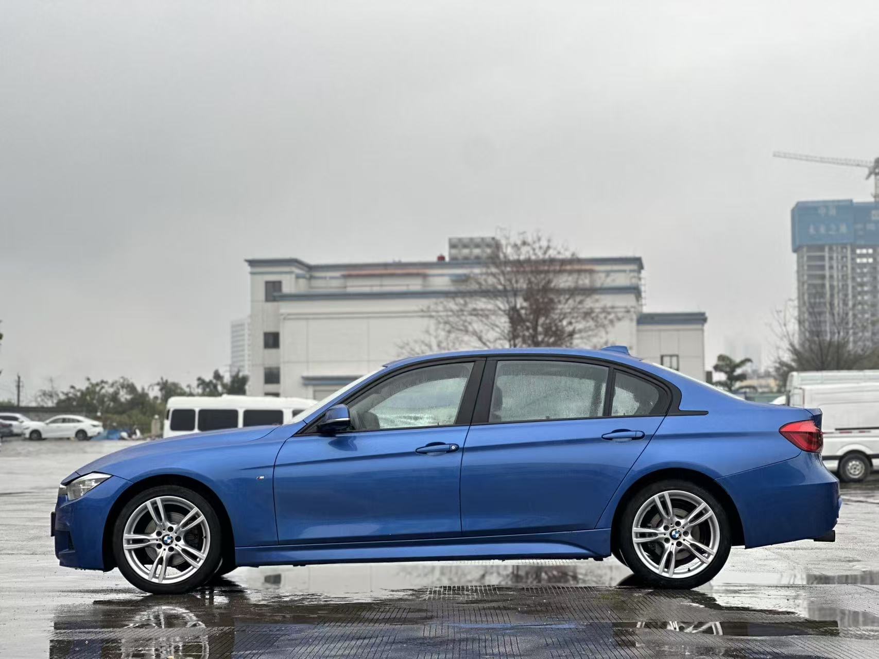 BMW 3 Series 2017 #7 BMW 3 Series 2017 car image #7
