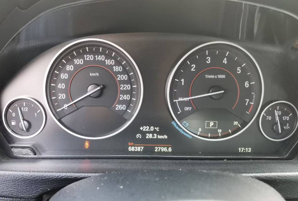 BMW 3 Series 2019 car image #4