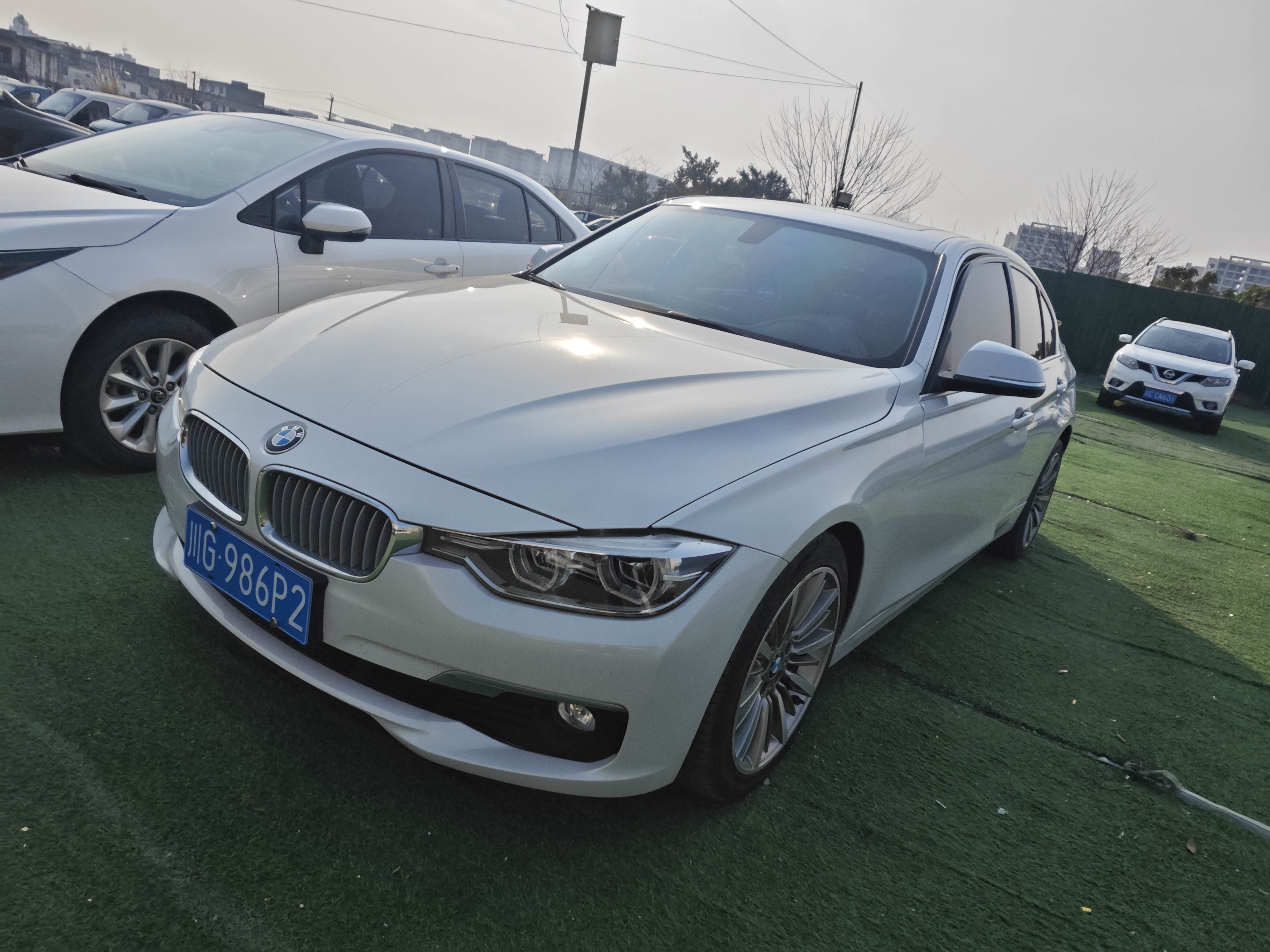 BMW 3 Series 2018 #2 BMW 3 Series 2018 car image #2