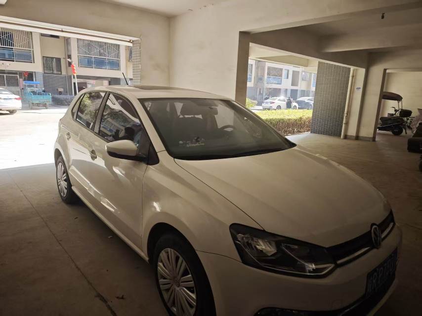 Volkswagen Polo 2017 car image #4