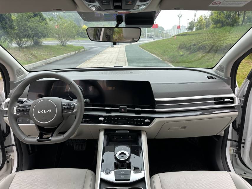 Kia Sportage 2024 car image #4
