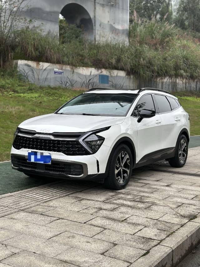 Kia Sportage 2024 car image #2