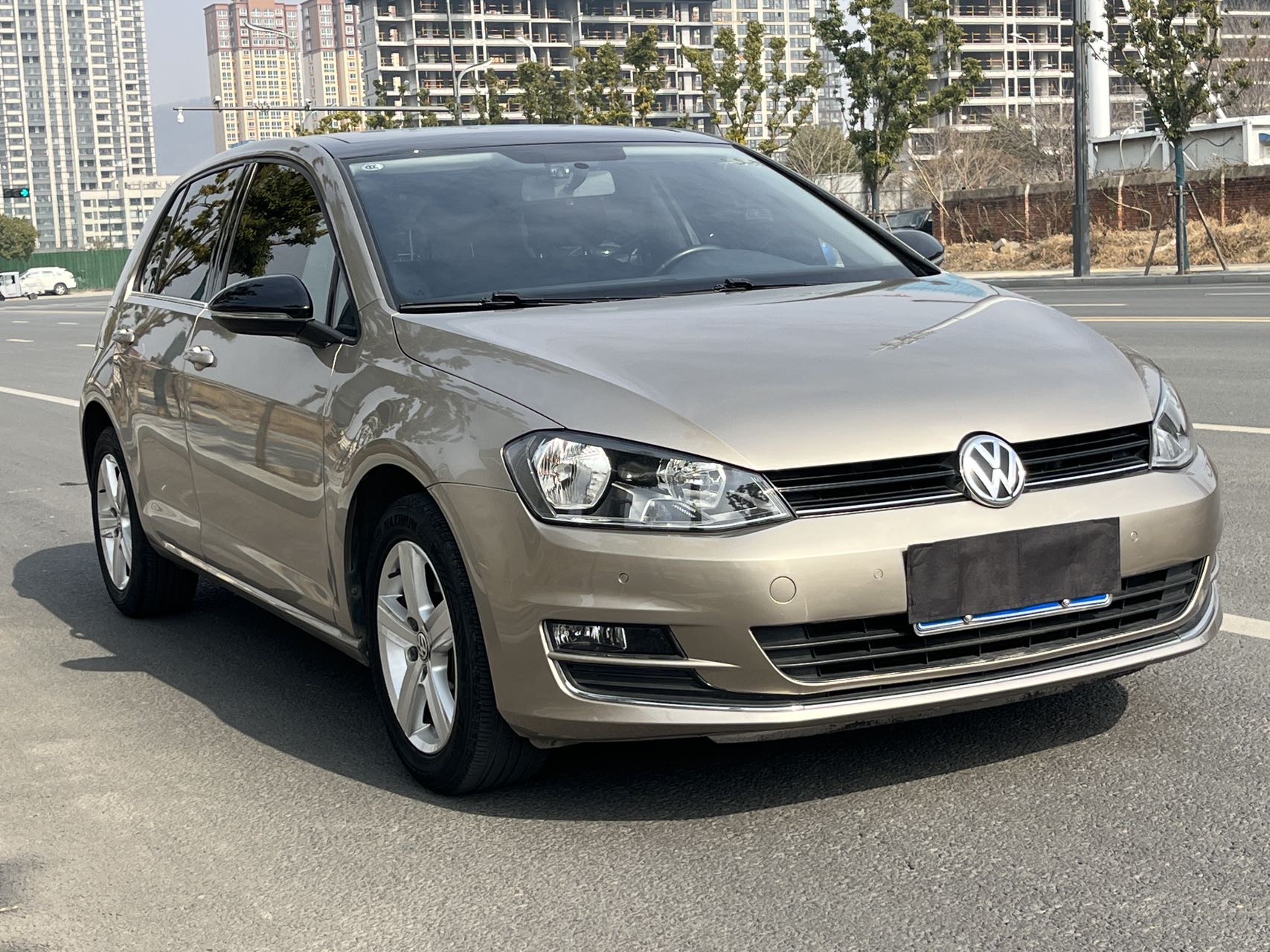 Volkswagen Golf 2017 car image #5
