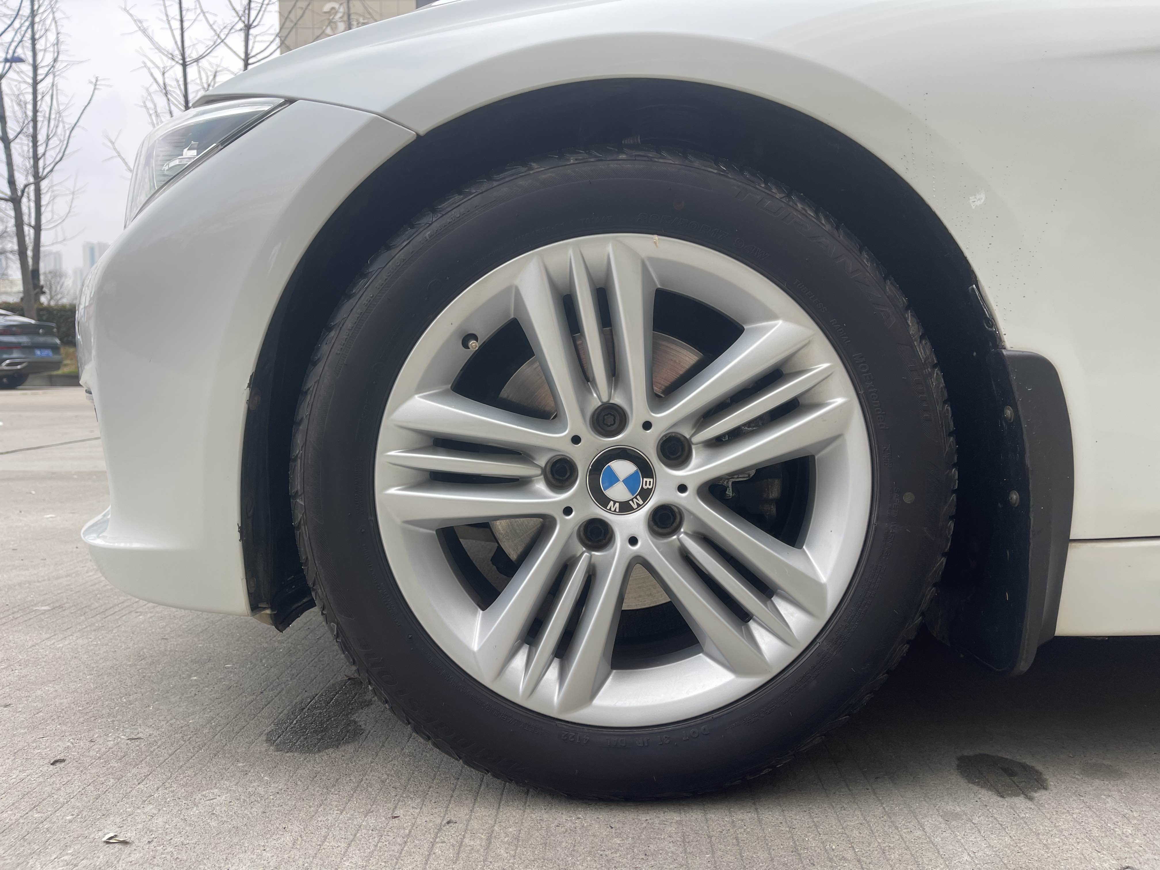 BMW 3 Series 2017 #24 BMW 3 Series 2017 car image #24