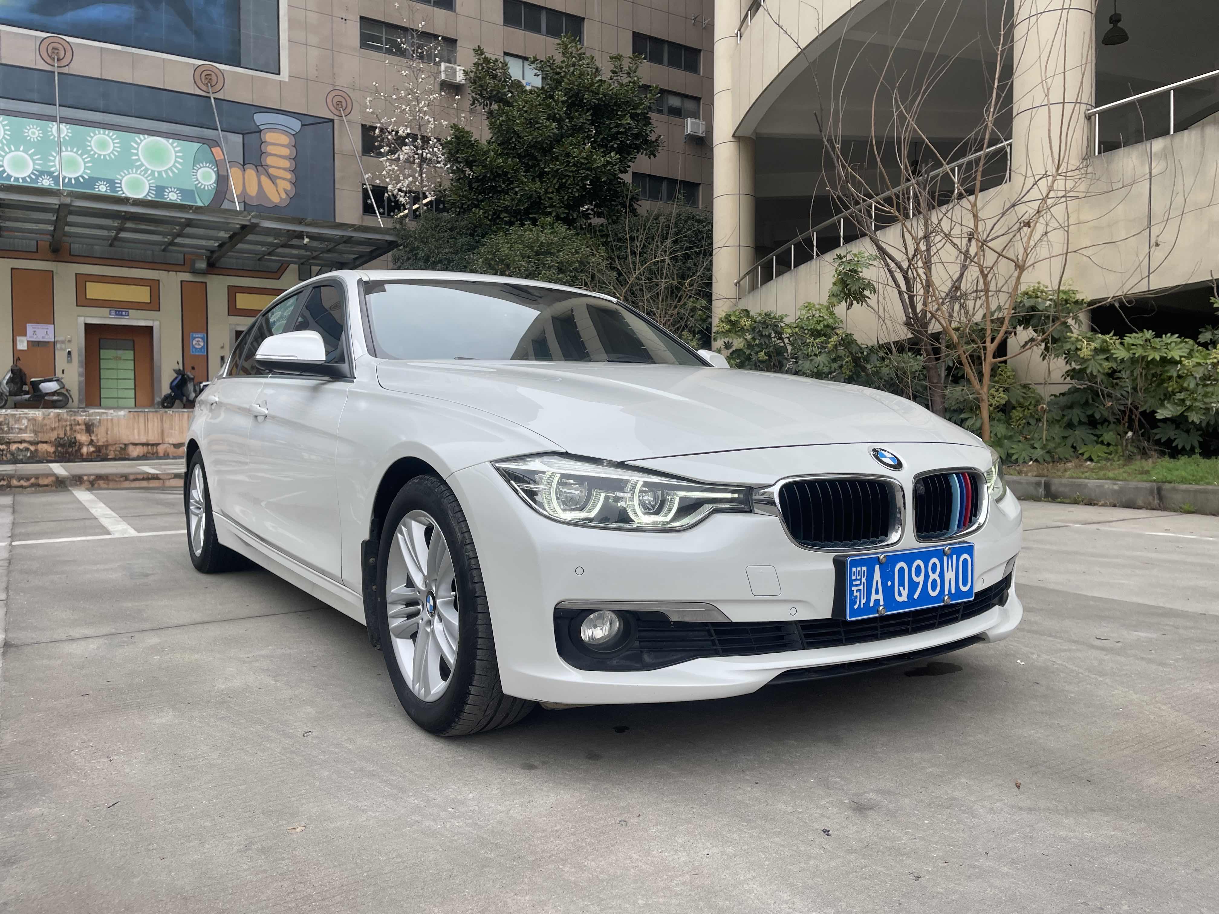 BMW 3 Series 2017 #5 BMW 3 Series 2017 car image #5