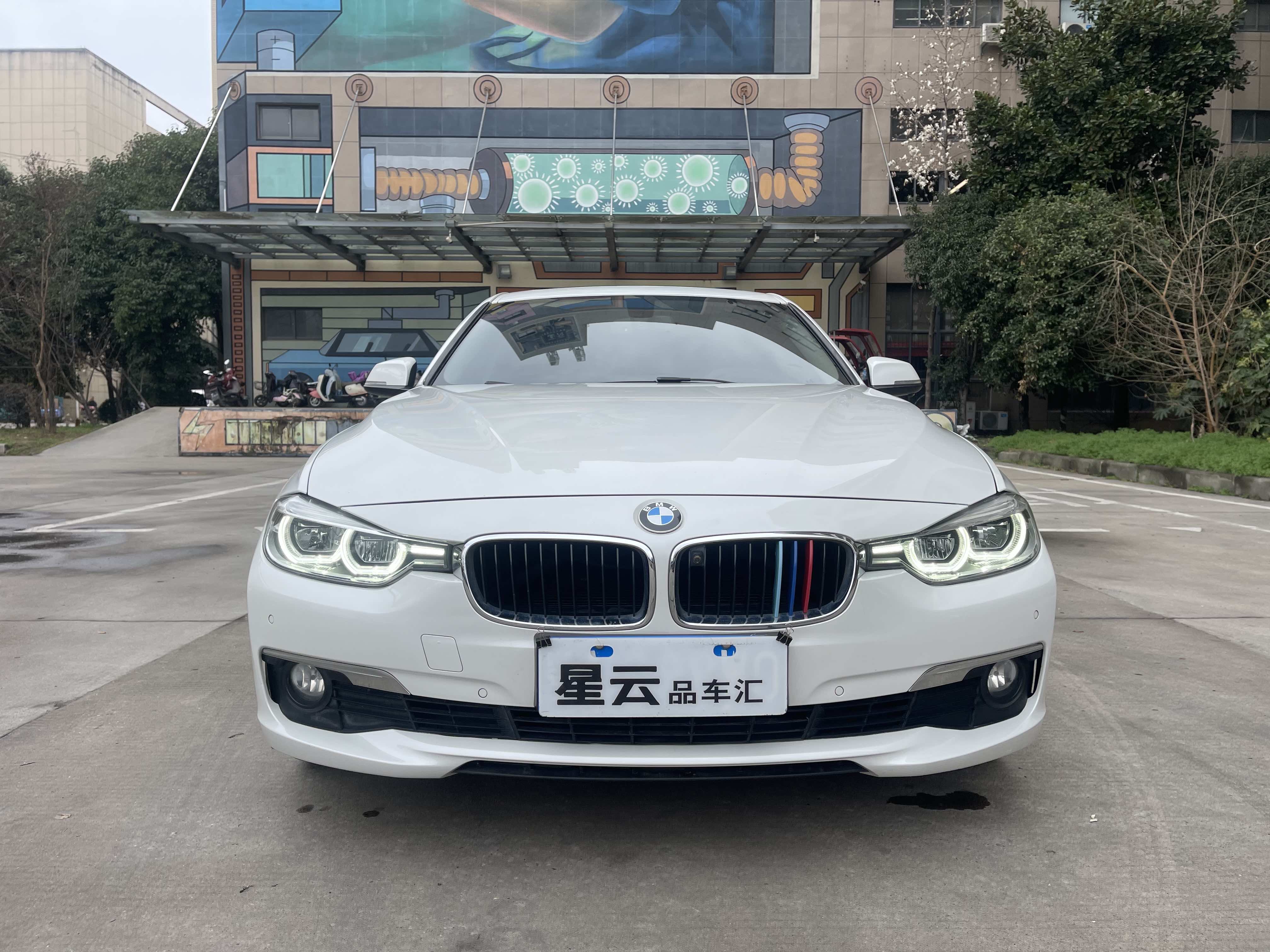 BMW 3 Series 2017 #30 BMW 3 Series 2017 car image #30