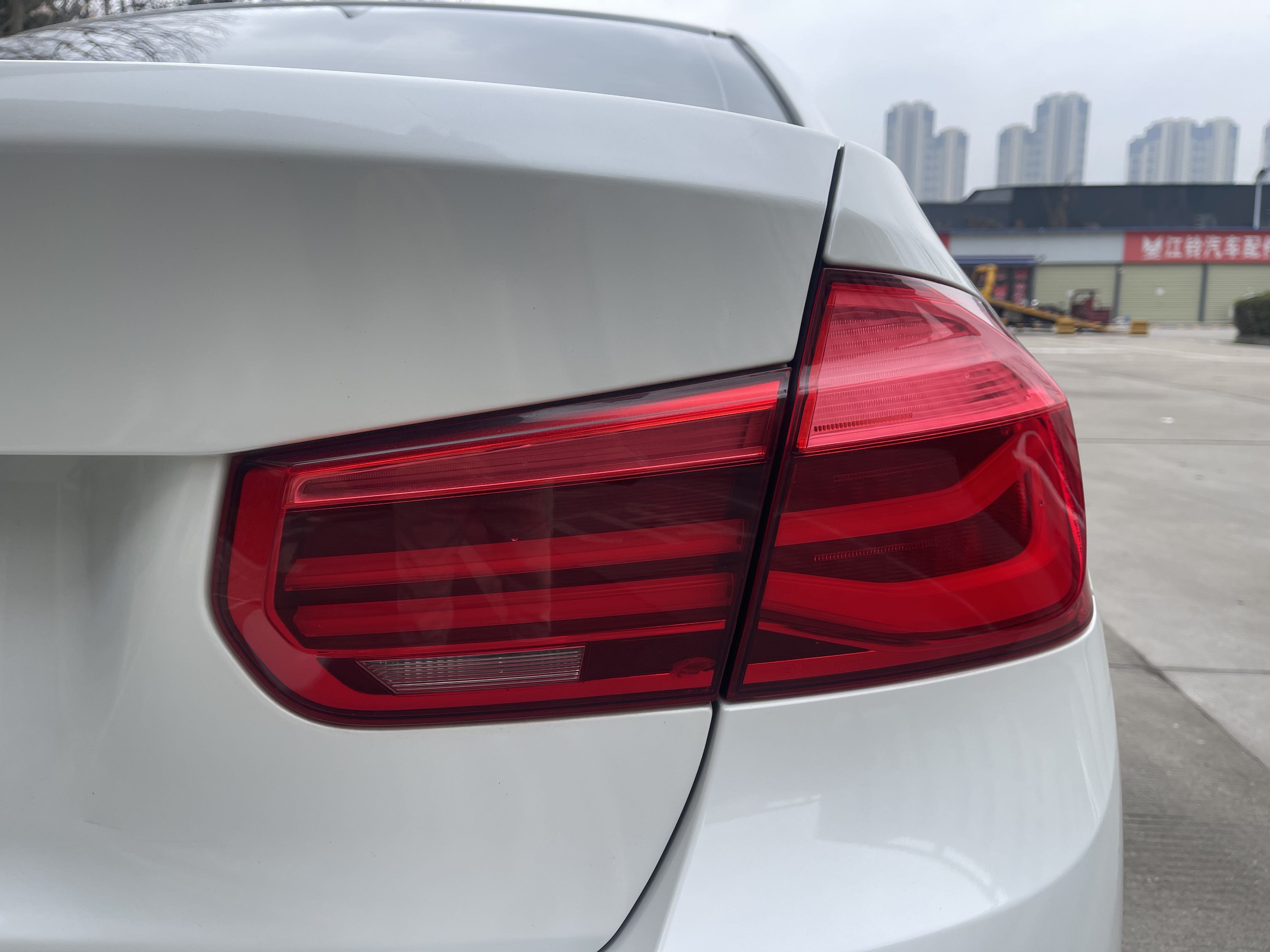 BMW 3 Series 2017 #26 BMW 3 Series 2017 car image #26