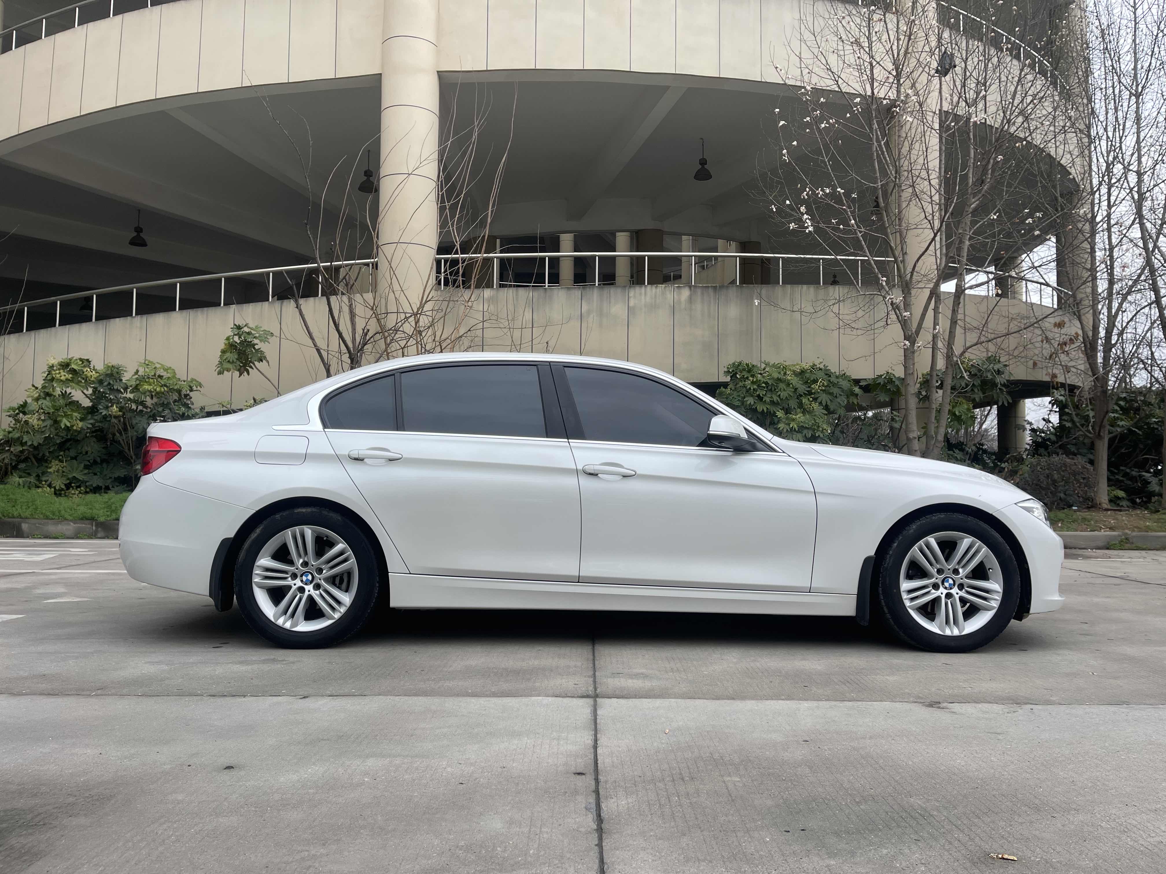 BMW 3 Series 2017 #12 BMW 3 Series 2017 car image #12