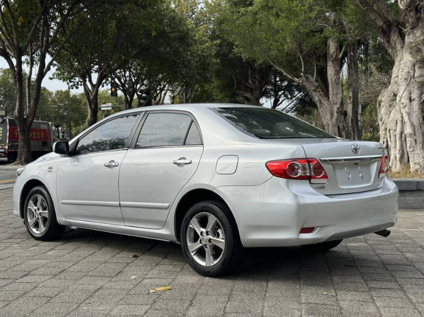 Toyota Corolla 2013 #9 Toyota Corolla 2013 car image #9