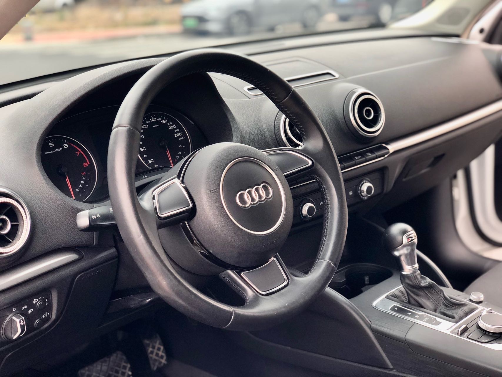 Audi A3 2016 car image #9