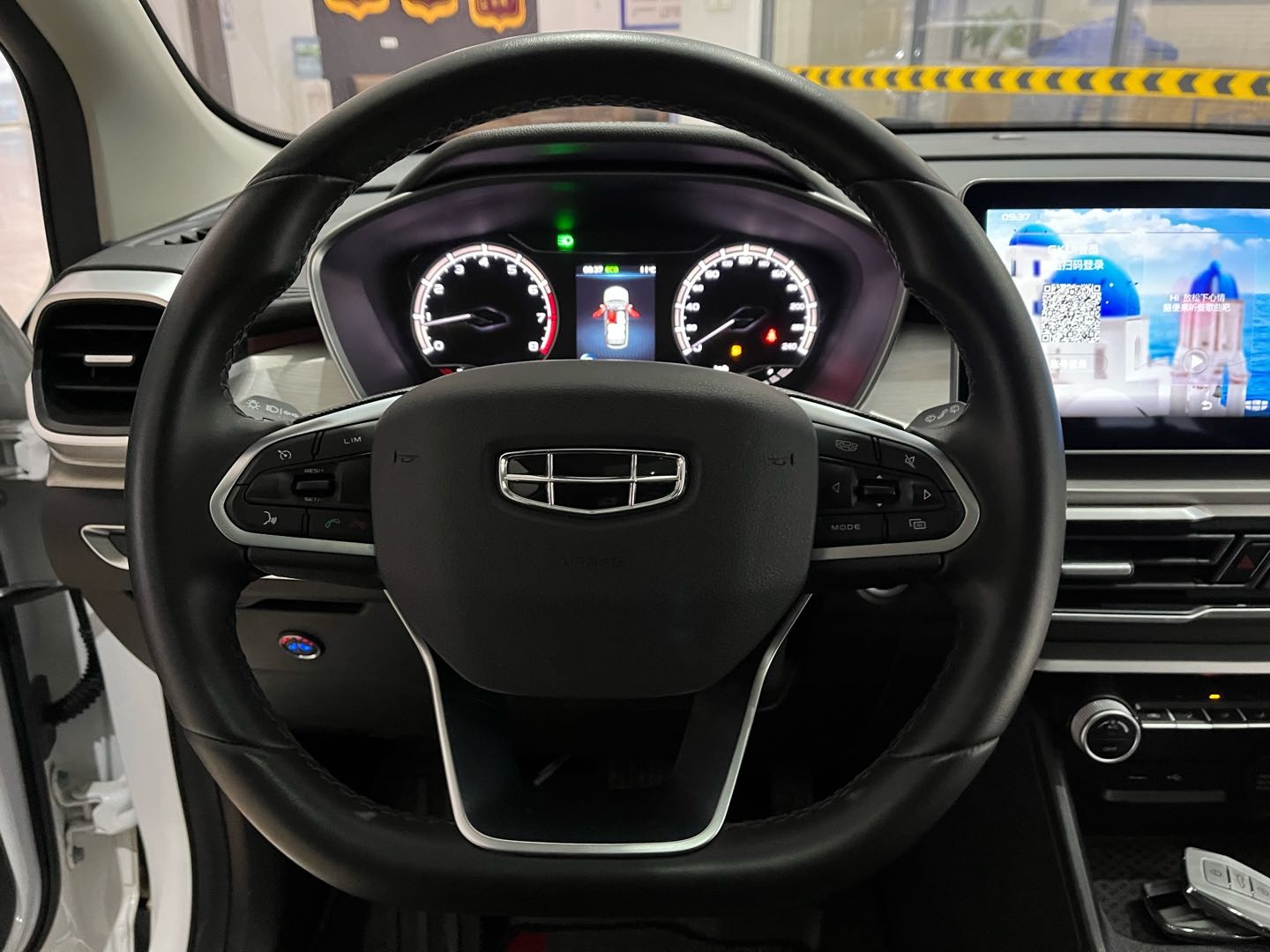 GEELY Coolray 2022 #14 GEELY Coolray 2022 car image #14