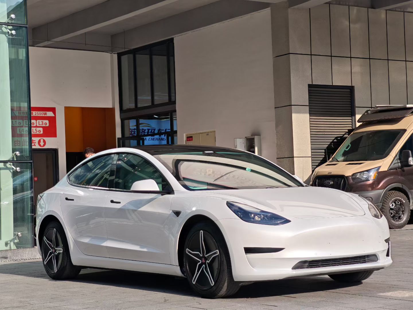 Tesla Model 3 2021 #5 Tesla Model 3 2021 car image #5