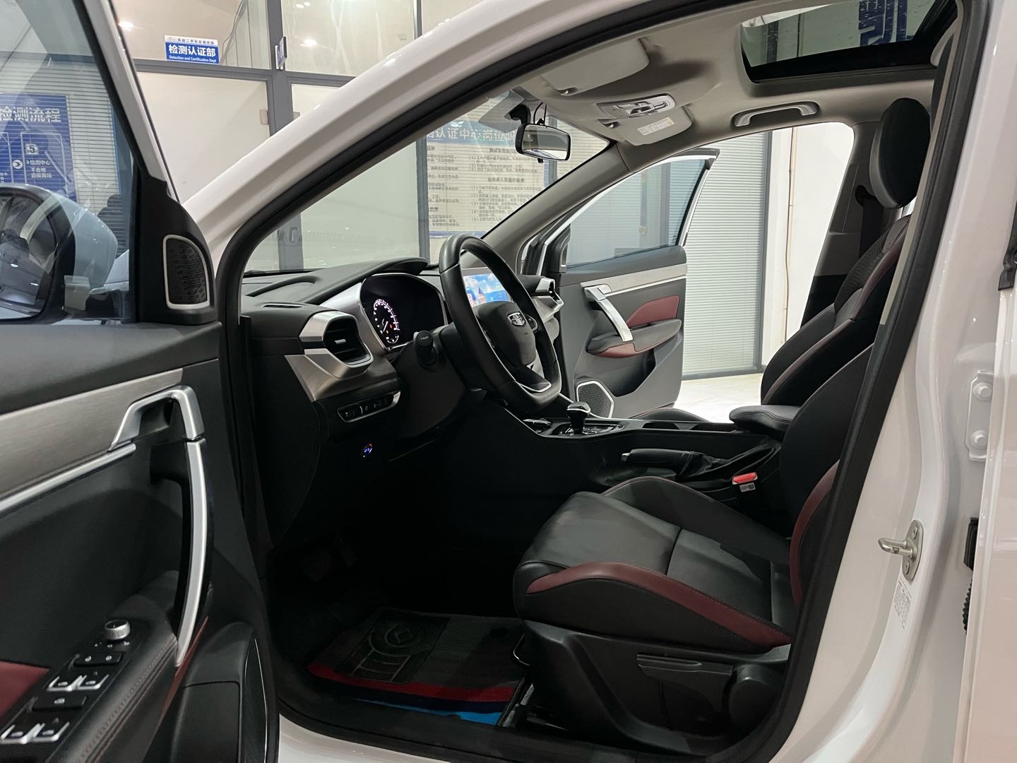 GEELY Coolray 2022 #10 GEELY Coolray 2022 car image #10