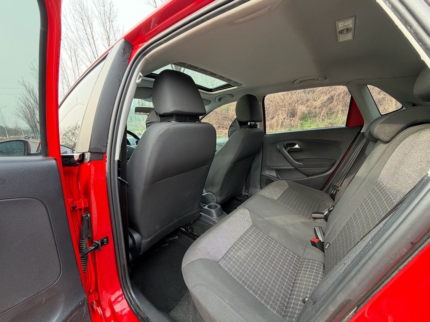 Volkswagen Polo 2018 car image #10