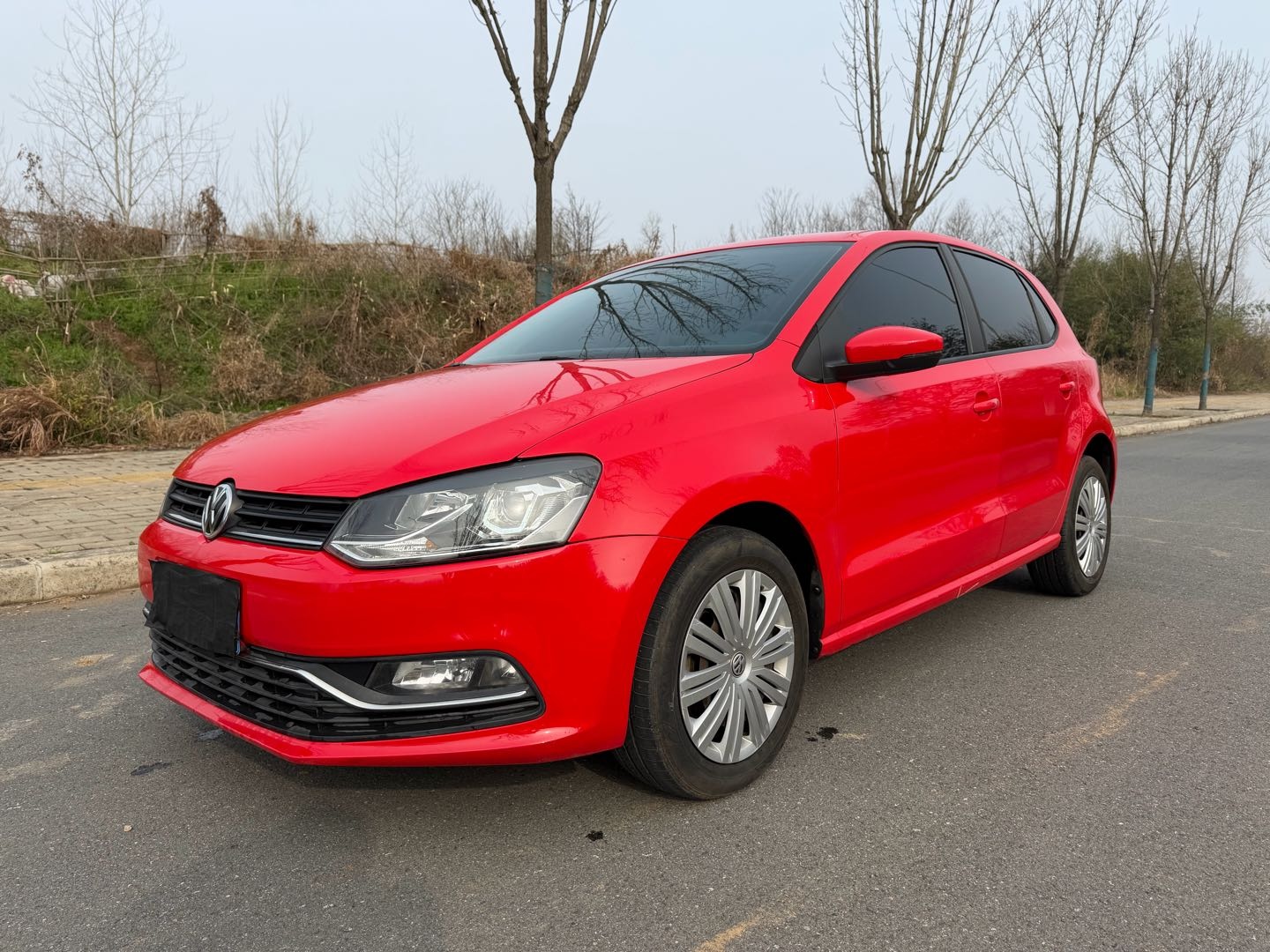 Volkswagen Polo 2018 car image #2