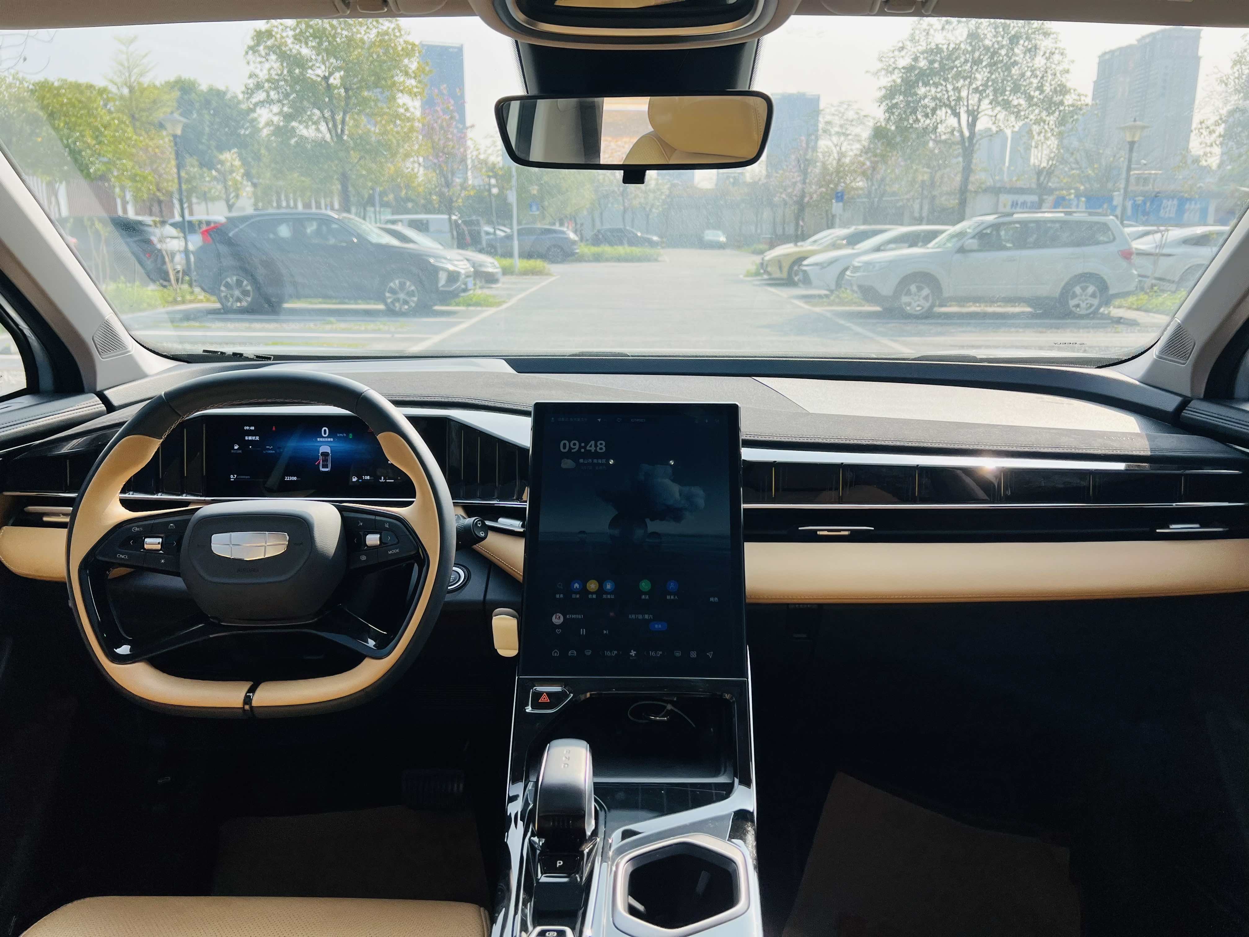 GEELY Boyue L 2023 car image #10