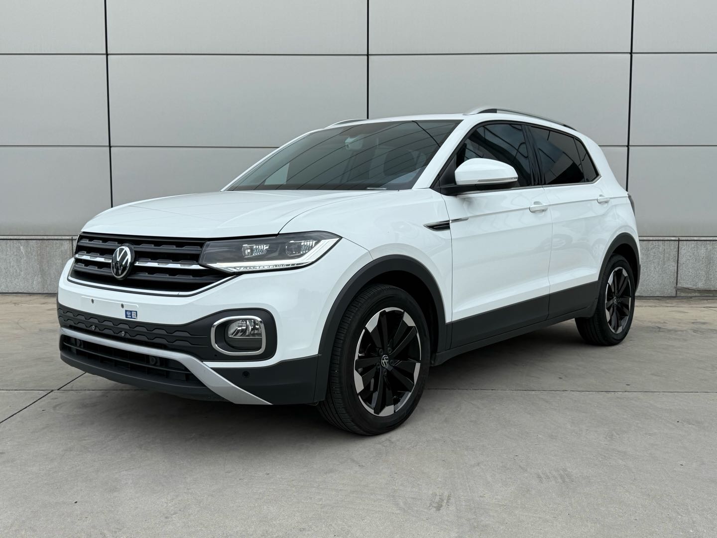 Volkswagen Tacqua 2023 car image #2
