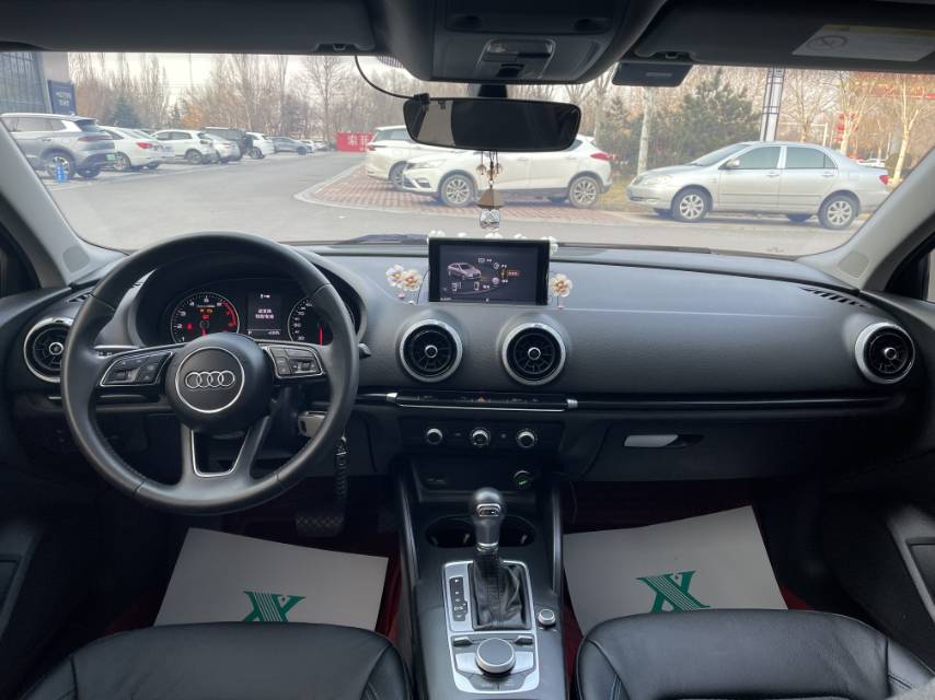 Audi A3 2018 immagine di auto #8
